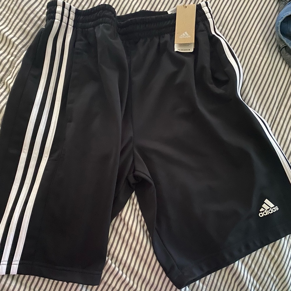 Athletic shorts